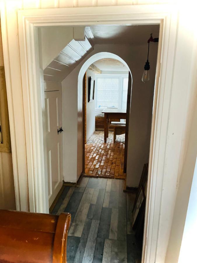 The Beehive, Ground Floor Apartment In Norfolk, No Shared Amenities Downham Market Exteriér fotografie